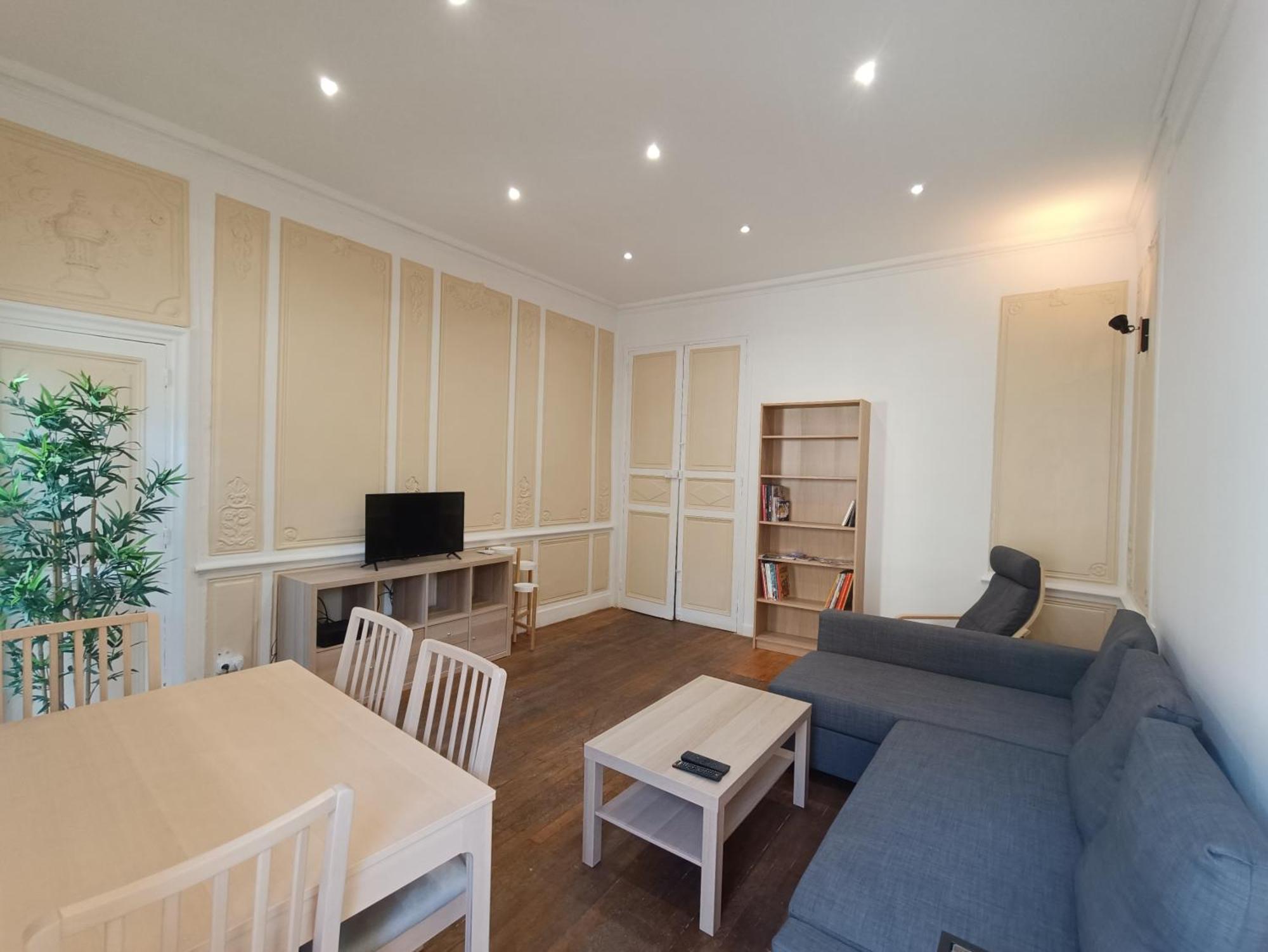 Appartements Et Studio Renoves En 2022, Intra Muros Αβινιόν Εξωτερικό φωτογραφία
